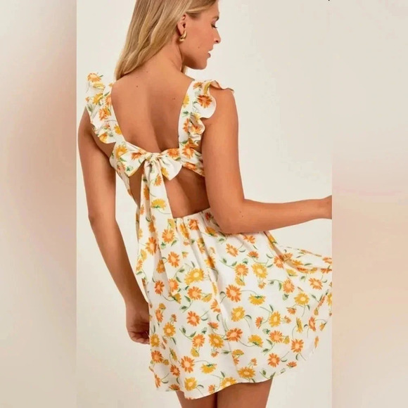 Altar'd State White Floral Della Mini Dress NWT - Picture 3 of 6